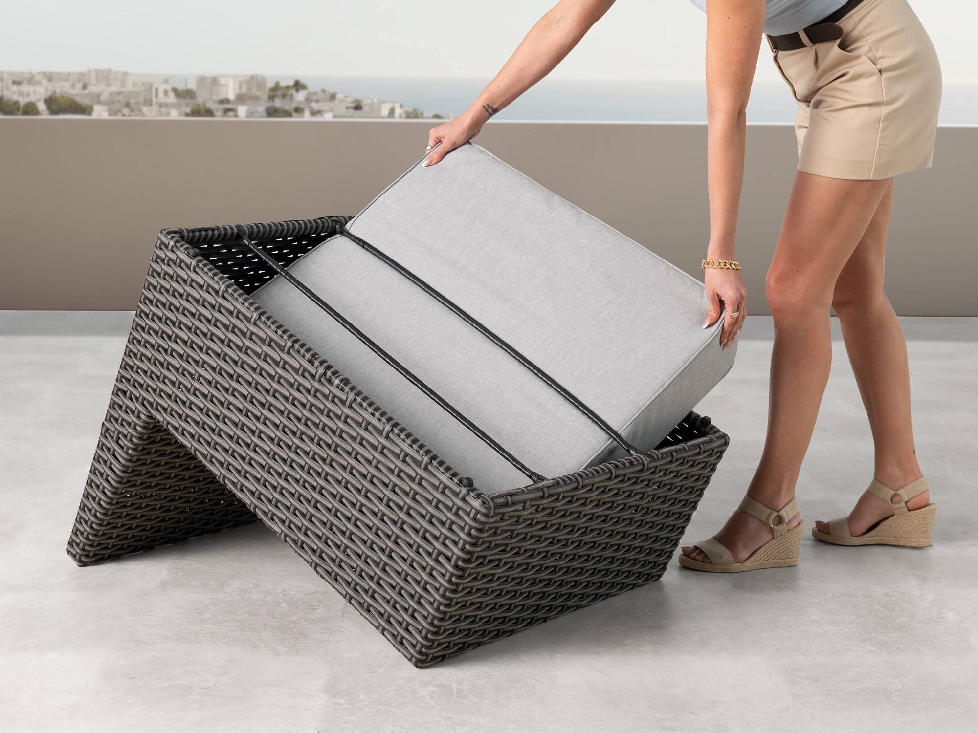 TOP-cushion-storage.jpg